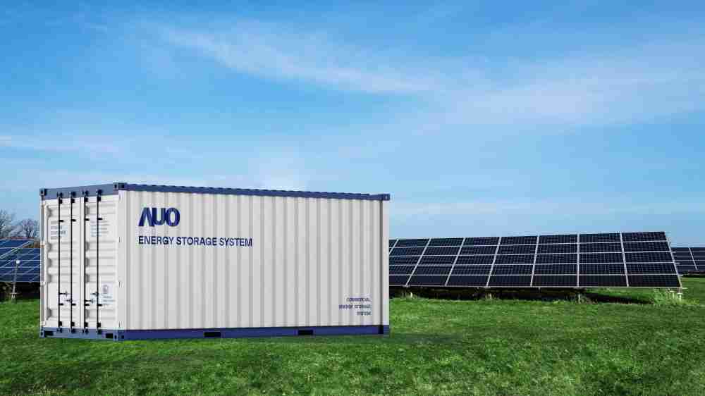 尊龙集团透过AI数据管理，，，提供不同类型用户进行储能与能源管理，，，，达到再生能源管控调度成效