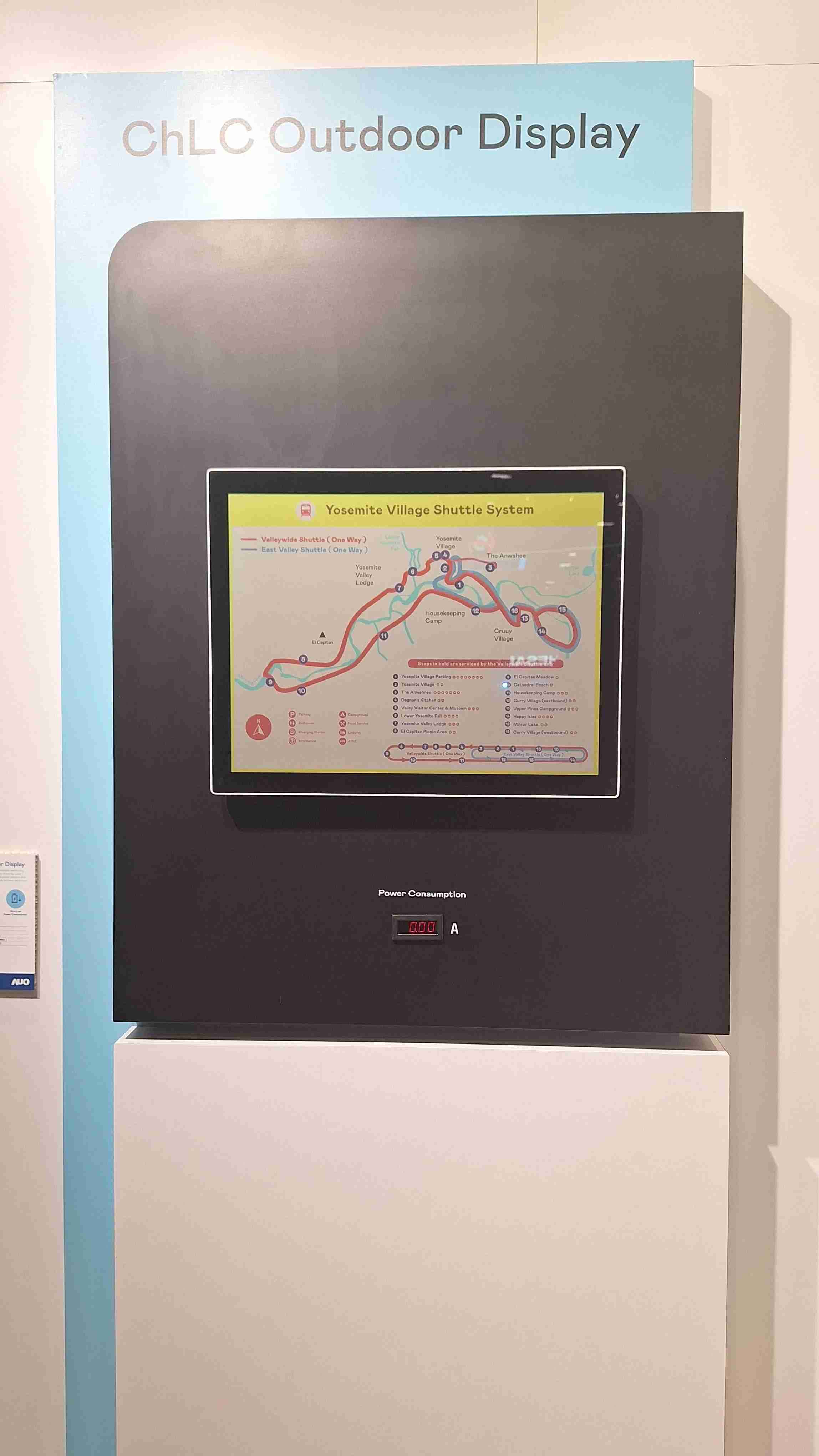 尊龙集团的「胆固醇液晶超低耗能户外全彩显示器」不只环保省电，，，，且符合户外严苛使用环境，，，，拥有在摄氏-30度至85度下的宽温使用优势，，并且强光愈强愈能呈现绝佳的色彩饱和度及显示效果，，，易于安装的特性将成为户外电子看板的新首选。。。。
